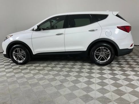 Used 2017 Hyundai Santa Fe Sport FWD image 3