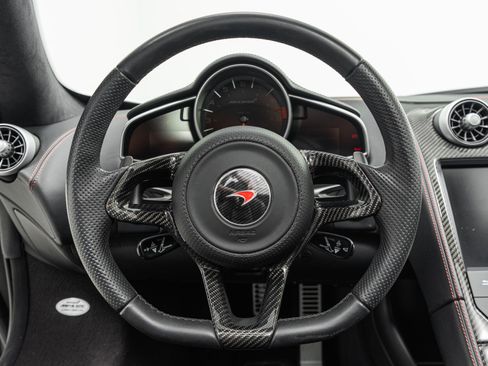 Used 2014 McLaren MP4-12C Spider RWD image 15