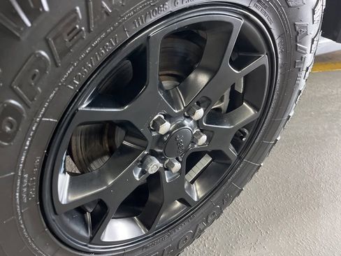 Used 2022 Jeep Wrangler Unlimited Sport image 14