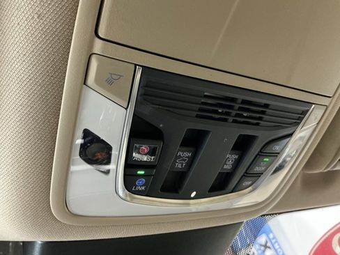 Used 2022 Acura MDX SH-AWD w/ Technology Package image 45