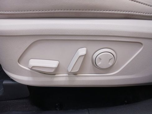 Certified 2023 Kia Sorento EX image 26