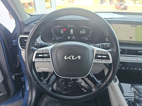 Used 2025 Kia Telluride S FWD image 15
