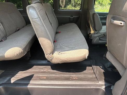 Used 2016 Chevrolet Express 3500 LT w/ LT Preferred Equipment Group RWD image 35