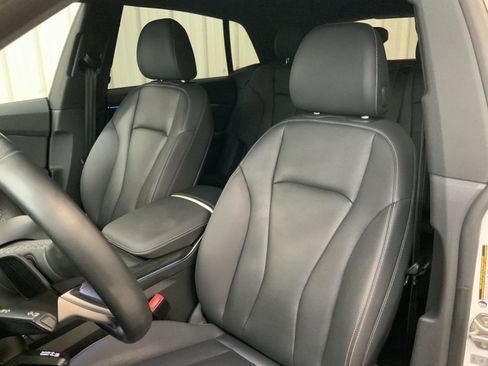 Used 2021 Audi Q8 Prestige AWD/4WD image 4