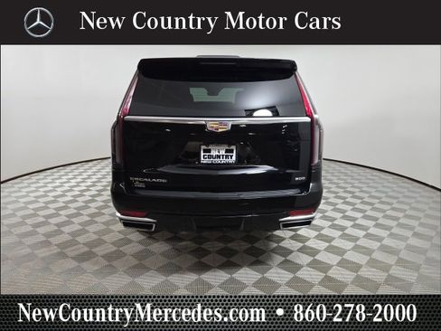 Used 2023 Cadillac Escalade Premium Luxury w/ Performance Package image 6