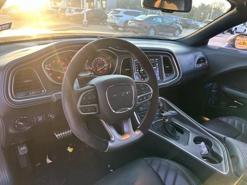 Used 2023 Dodge Challenger SRT Hellcat RWD image 15