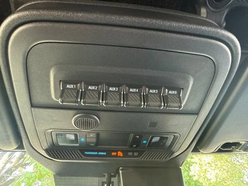 Used 2024 Ford Bronco Raptor w/ Interior Carbon Fiber Pack 6 AWD/4WD image 33