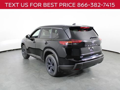 New 2026 Nissan Rogue SV FWD image 4