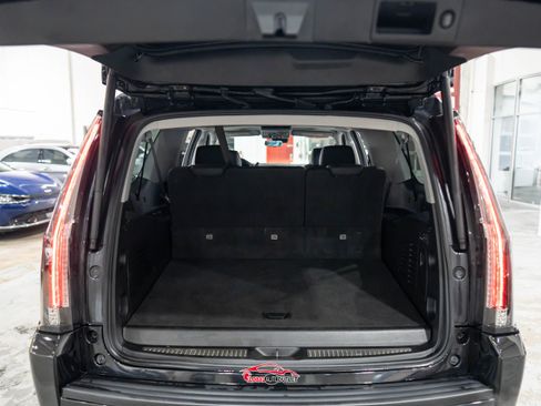 Used 2020 Cadillac Escalade ESV Premium Luxury w/ Escalade Sport Edition image 48