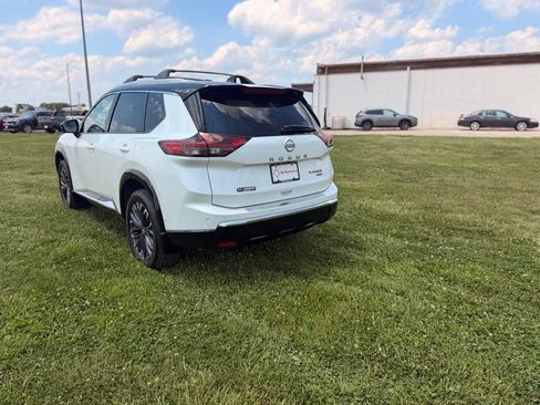 Certified 2026 Nissan Rogue Platinum w/ Platinum Premium Package AWD/4WD image 7