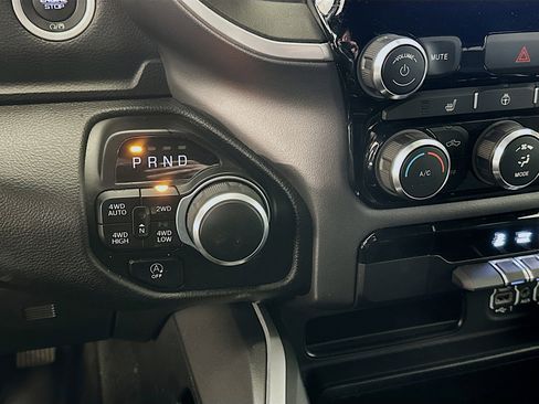 Used 2022 RAM 1500 Big Horn image 25