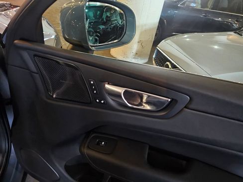 Certified 2023 Volvo XC60 B5 Ultimate AWD/4WD image 11
