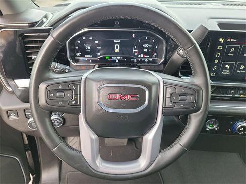 Used 2024 GMC Sierra 1500 SLT image 21