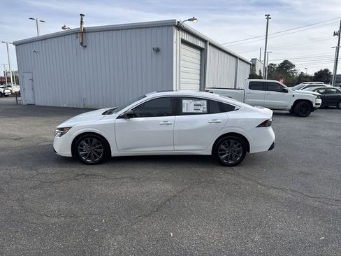 New 2026 Nissan Sentra SL image 8