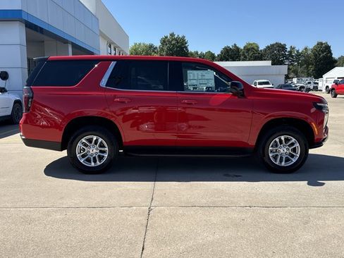 New 2026 Chevrolet Tahoe 4WD image 2