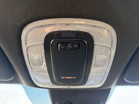 Certified 2025 Hyundai Elantra Sport image 25