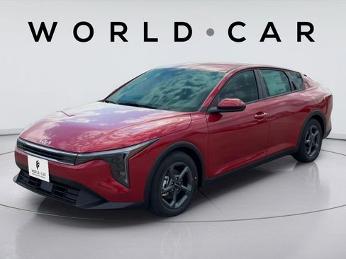 Used 2025 Kia K4 FWD image 7