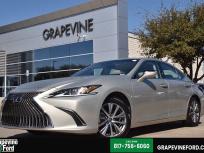 Used 2019 Lexus ES 350 w/ Accessory Package 2