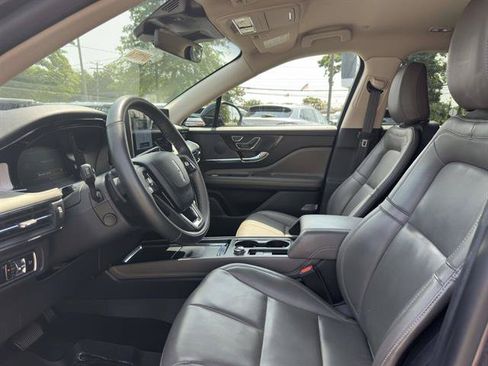 Used 2023 Lincoln Corsair AWD w/ Equipment Group 101A image 33