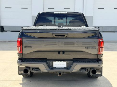Used 2017 Ford F150 Raptor w/ Equipment Group 802A Luxury AWD/4WD image 4