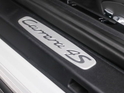 Used 2015 Porsche 911 Carrera 4S AWD/4WD image 36