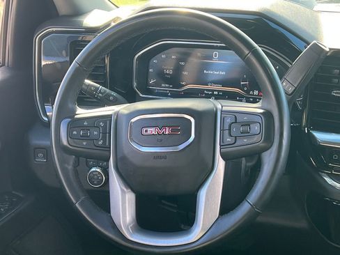 Used 2024 GMC Sierra 1500 SLT image 18