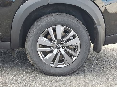 New 2025 Nissan Pathfinder SV w/ Black Appearance Package image 6