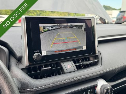 Used 2025 Toyota RAV4 XLE AWD/4WD image 25