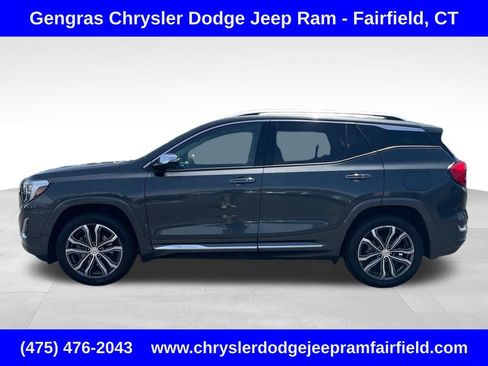 Used 2019 GMC Terrain Denali w/ Advanced Safety Package AWD/4WD image 4