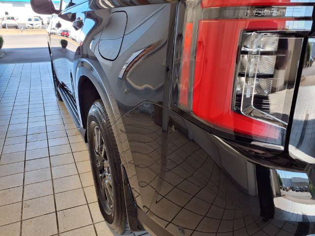 Used 2025 Nissan Armada SV AWD/4WD image 12