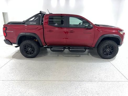 New 2025 Chevrolet Colorado ZR2 w/ Midnight Edition image 6