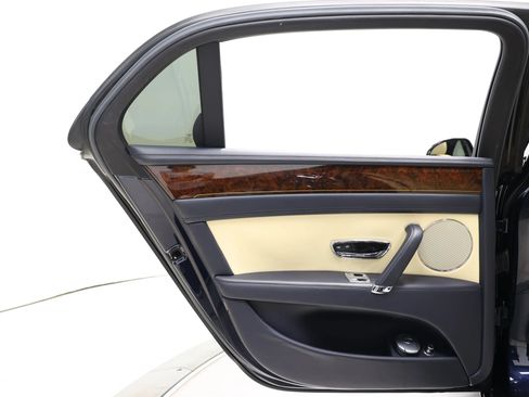 Used 2015 Bentley Flying Spur V8 AWD/4WD image 43