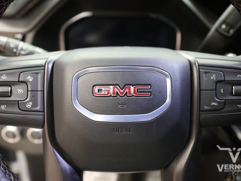 Used 2024 GMC Sierra 2500 AT4 w/ AT4 Premium Plus Package AWD/4WD image 22