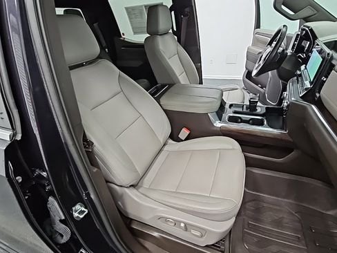 Used 2023 GMC Sierra 1500 SLT w/ SLT Premium Package image 42