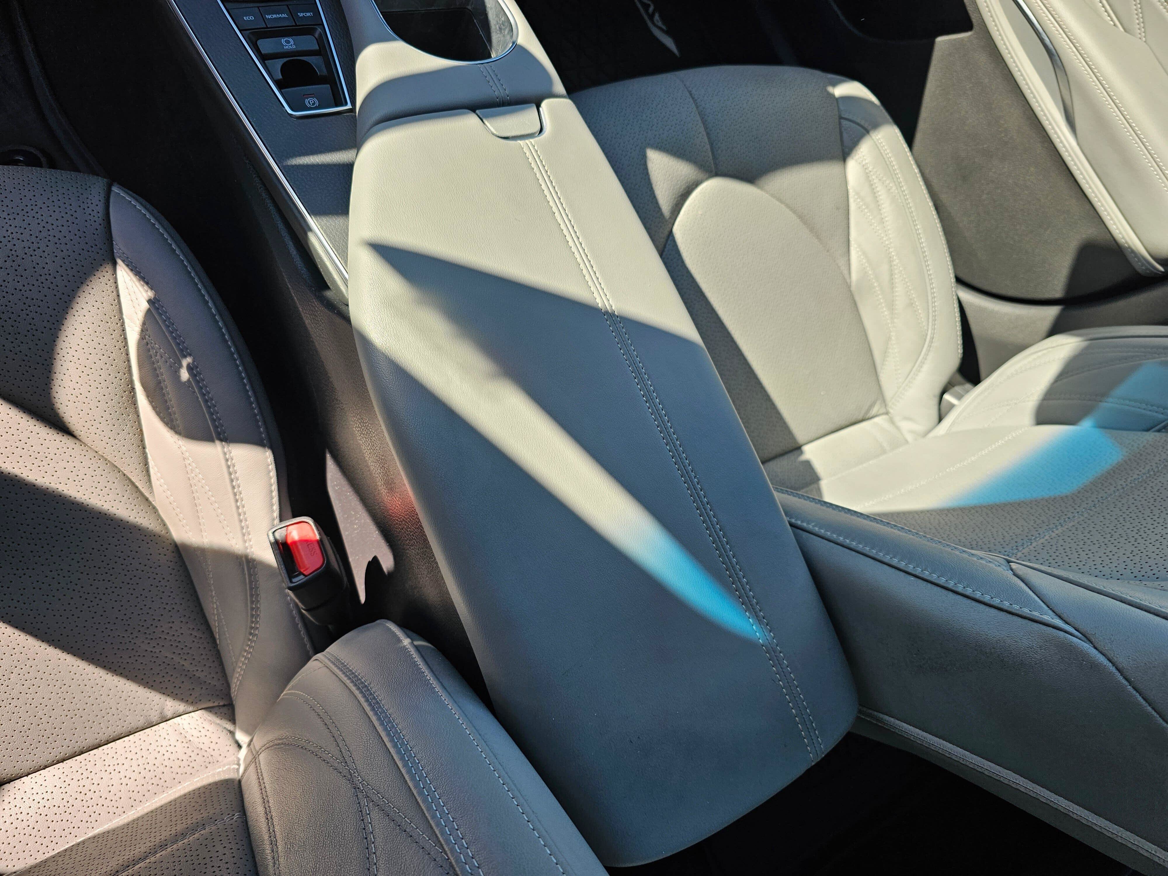 Certified 2021 Toyota Avalon Limited w/ Advanced Safety Package FWD image 26
