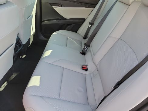 Used 2026 Toyota Camry XLE FWD image 12