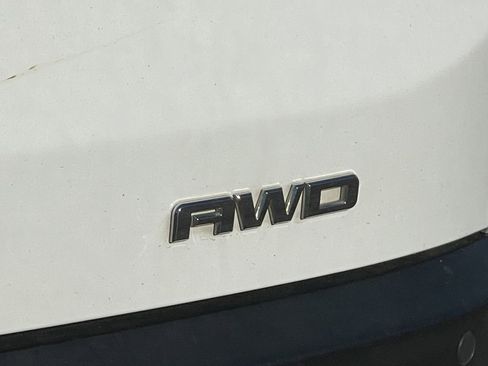 Used 2017 GMC Acadia SLT image 16