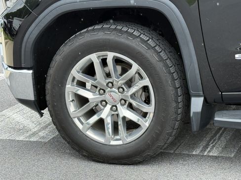 Used 2019 GMC Sierra 1500 SLT w/ SLT Premium Package AWD/4WD image 9