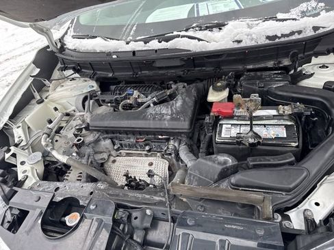 Used 2018 Nissan Rogue S image 25