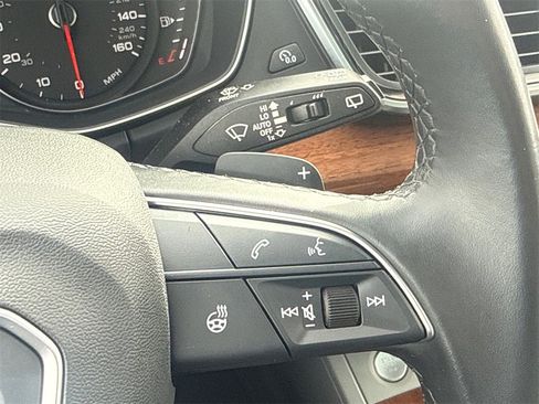 Used 2023 Audi Q5 2.0T Premium image 25