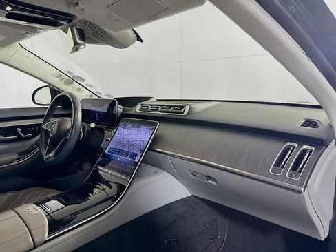Used 2021 Mercedes-Benz S 580 S 580 image 31