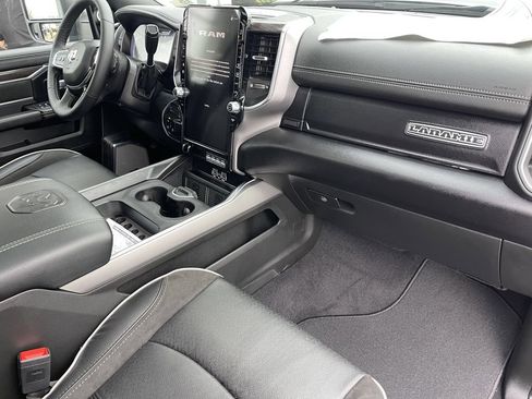 New 2026 RAM 2500 Laramie AWD/4WD image 29