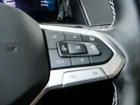 New 2026 Volkswagen Atlas Cross Sport SEL AWD/4WD image 13