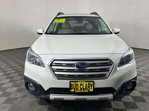 Used 2017 Subaru Outback 2.5i Limited image 2