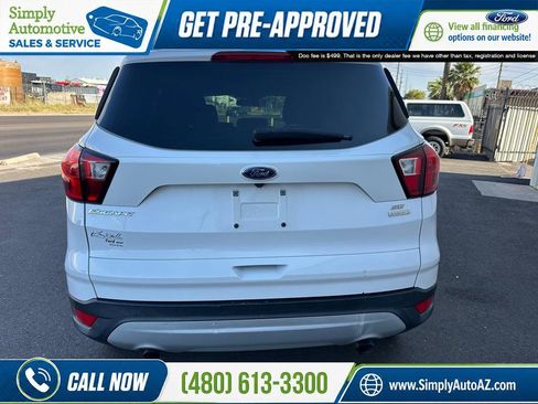 Used 2019 Ford Escape SE FWD image 12
