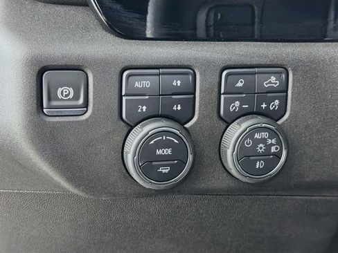 Used 2024 Chevrolet Silverado 3500 LTZ w/ LTZ Convenience Package AWD/4WD image 11