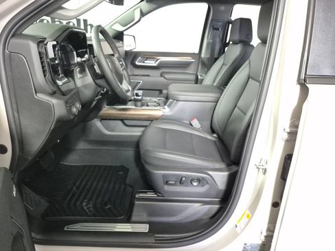New 2026 Chevrolet Silverado 1500 RST w/ Convenience Package II AWD/4WD image 9
