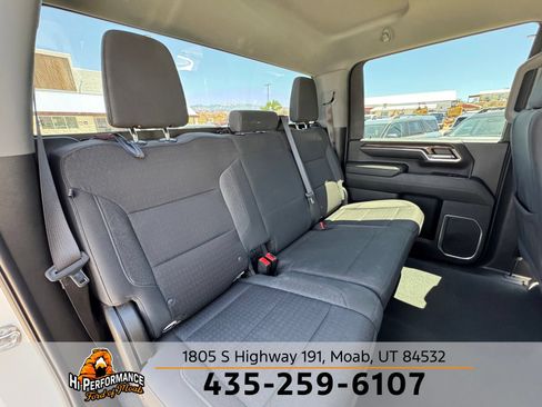 Used 2024 Chevrolet Silverado 2500 LT AWD/4WD image 46