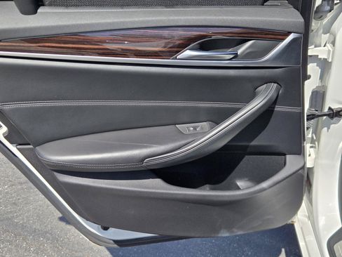 Used 2017 BMW 540i RWD image 24