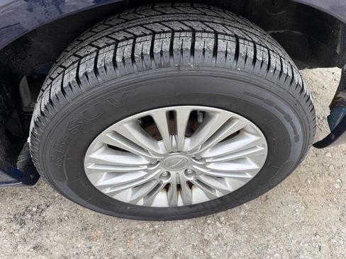 Used 2015 Chrysler Town & Country Touring-L w/ Driver Convenience Group image 11